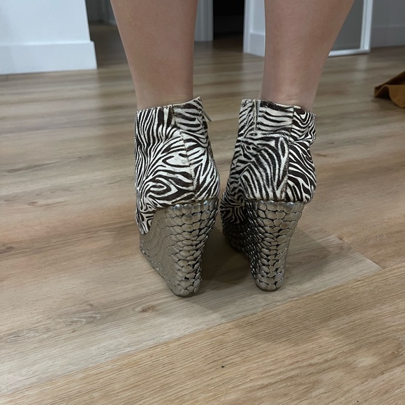 Jeffrey Campbelle zebra wedge booties, size 8 - Picture 3 of 7